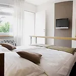 Relais De L'aérodrome 3* Prangins