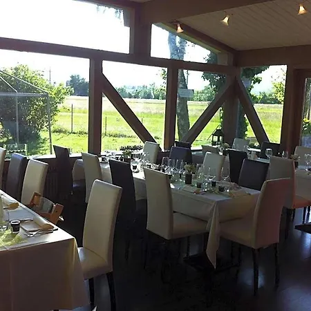 Relais De L'aerodrome Отель 3*