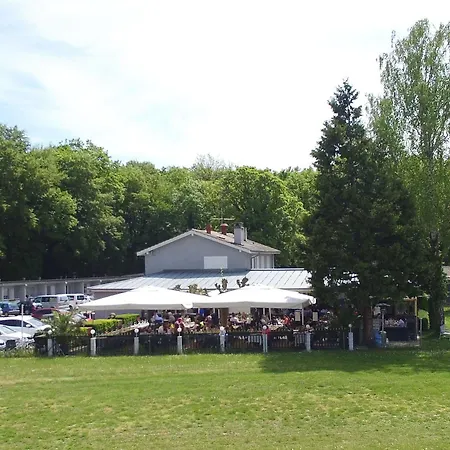 Relais De L'aerodrome 3* Пранжен