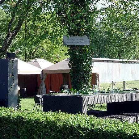 Relais De L'aerodrome Отель 3*
