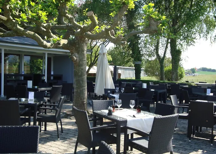 Hotel Relais De L'aerodrome 3*