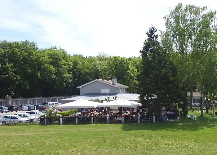 Relais De L'aerodrome 3* Prangins