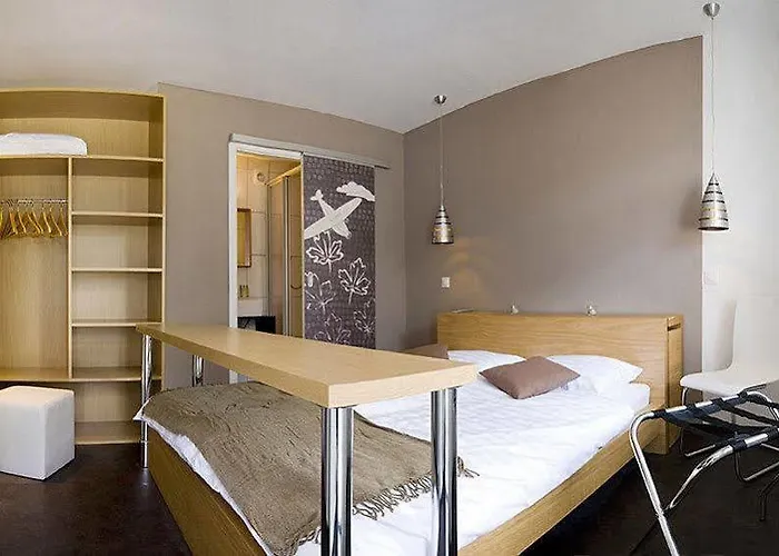 Hotel Relais De L'aerodrome 3*