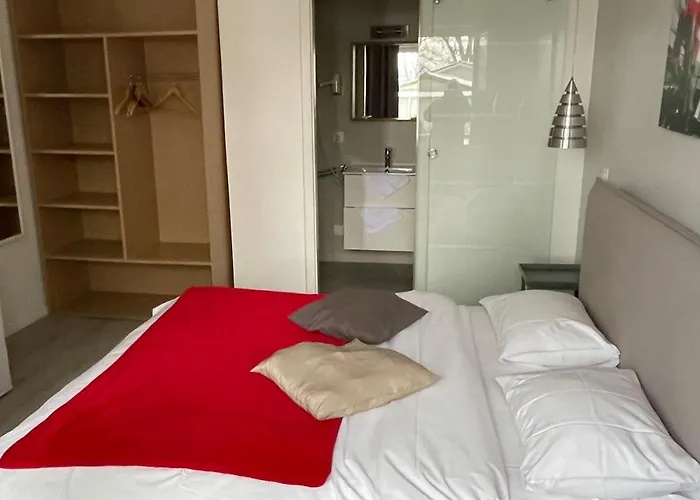 Hotel Relais De L'aerodrome 3*