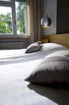 Relais De L'aerodrome 3*