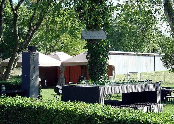 Relais De L'aerodrome Szálloda 3*